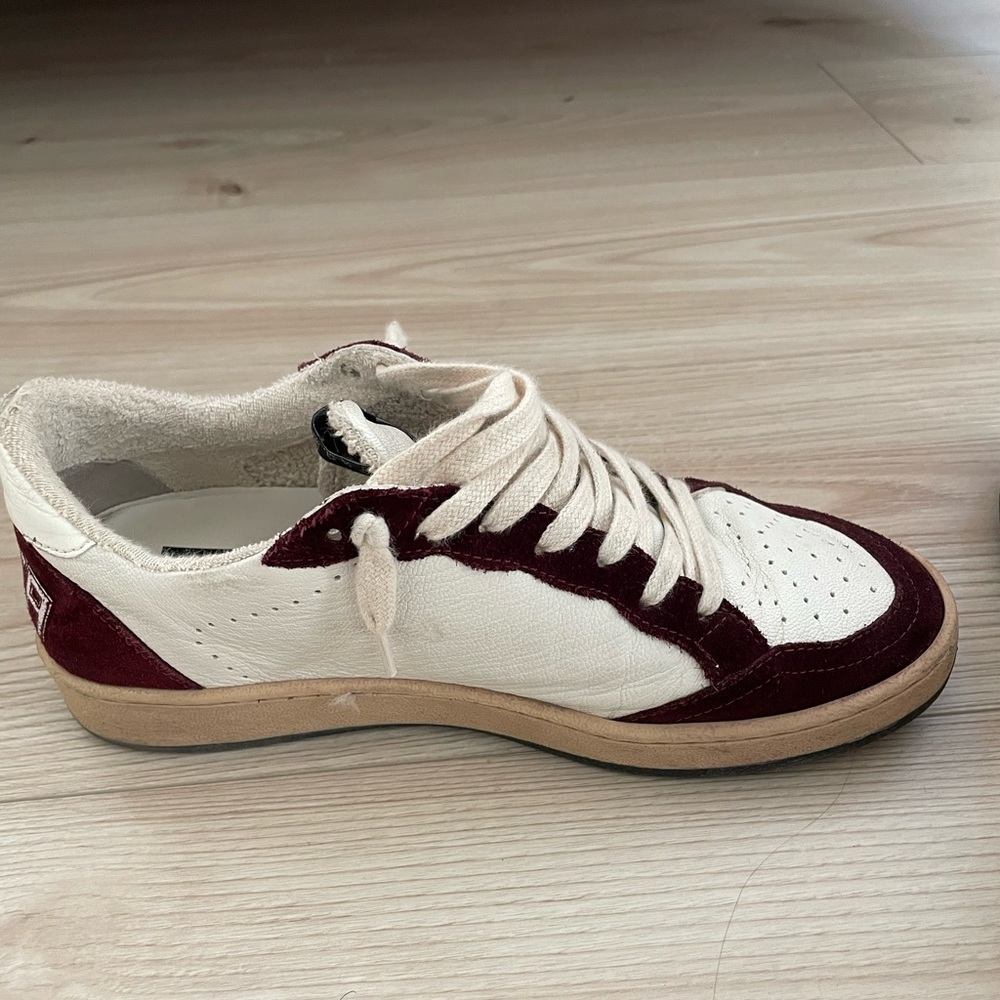 Golden Goose Women’s Ball Star Sneakers - Picture 6 of 8